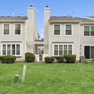 30 Almond Dr, Somerset, NJ 08873