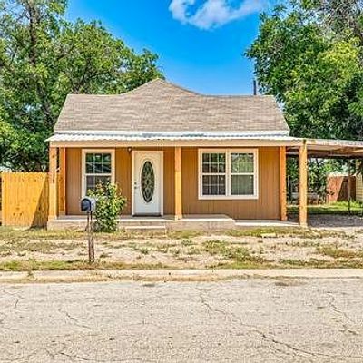 30 E 13 Th St, San Angelo, TX 76903