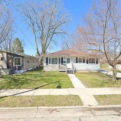 30 N Royal Ave, Fond Du Lac, WI 54935