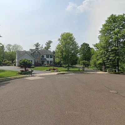 300 Brookside Ct, Chalfont, PA 18914