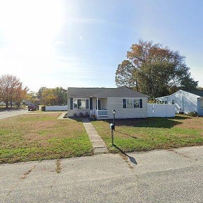 300 Hollywood Ave, Villas, NJ 08251