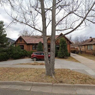 3008 Carey Ave, Cheyenne, WY 82001