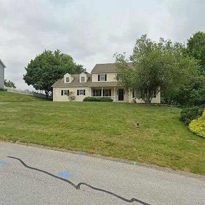 3009 Ashcomb Ct, Red Lion, PA 17356