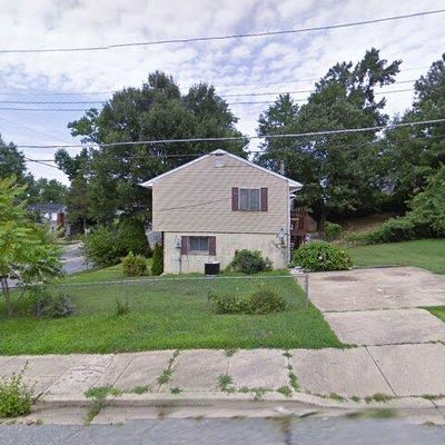 301 Goldleaf Ave, Capitol Heights, MD 20743