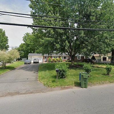 302 Rahway Rd, Edison, NJ 08820