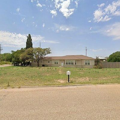 303 W Fir St, Denver City, TX 79323