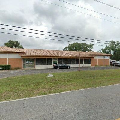 3035 N 7th Ave, Milton, FL 32583