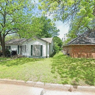 304 W Gilmer St, Ennis, TX 75119