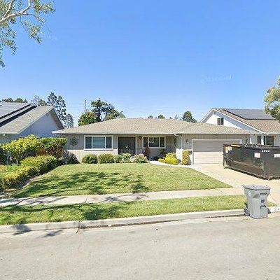 305 La Jolla Cir, Salinas, CA 93901