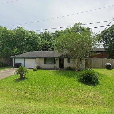 308 Pennington Dr, Alvin, TX 77511