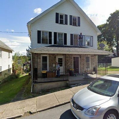 31 S 7 Th St, Bangor, PA 18013