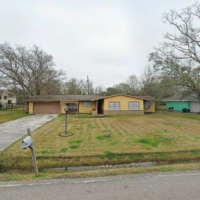 310 Shore Acres Blvd, La Porte, TX 77571