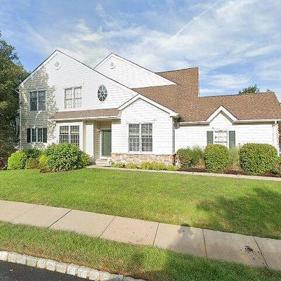 267 Patriot Hill Dr, Basking Ridge, NJ 07920