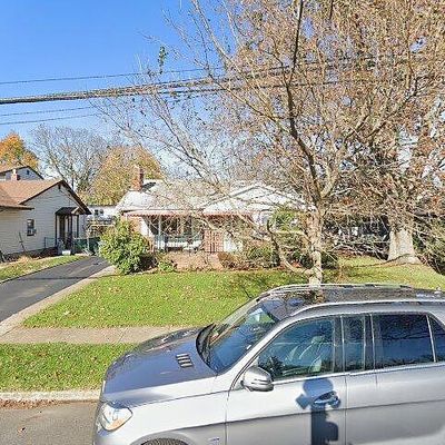 27 Helen Ave, Freehold, NJ 07728