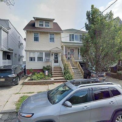 27 W 42 Nd St, Bayonne, NJ 07002