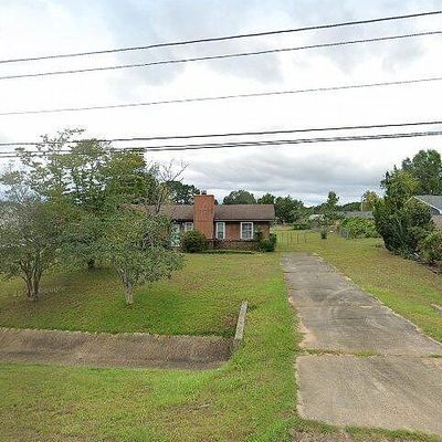 2710 Flynn Rd, Dothan, AL 36303