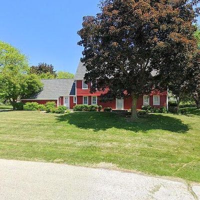 2713 Village Grn E, Mount Pleasant, WI 53406