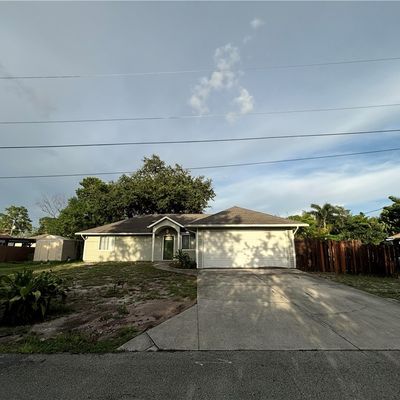 27171 Pine Ave, Bonita Springs, FL 34135