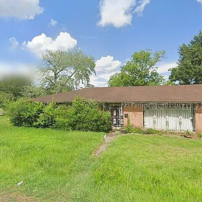 2725 Palestine St, Beaumont, TX 77701