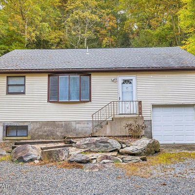 2730 Pocono Cir, Bartonsville, PA 18321