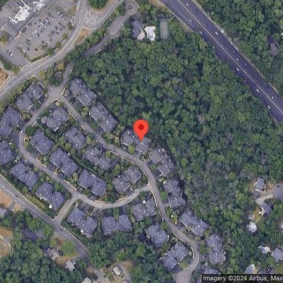 274 Barnstable Dr, Wyckoff, NJ 07481