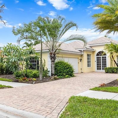 2740 Island Pond Ln, Naples, FL 34119