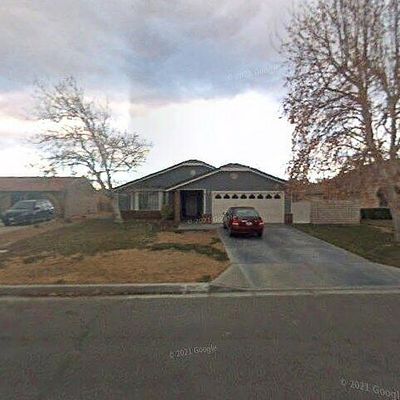 27471 Cloverleaf Dr, Helendale, CA 92342