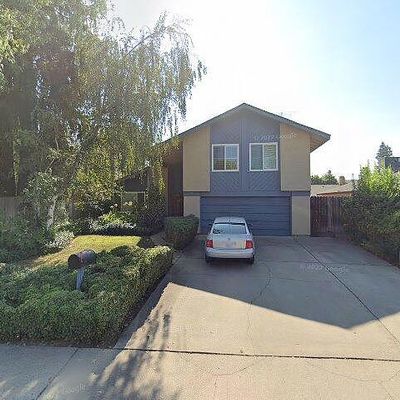 2752 Green Bay Way, Sacramento, CA 95826