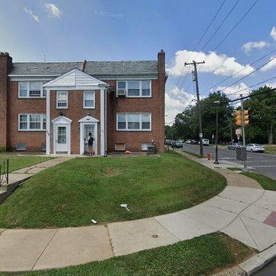 2780 W Country Club Rd, Philadelphia, PA 19131