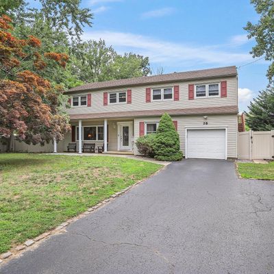 28 Annapolis Dr, Manalapan, NJ 07726