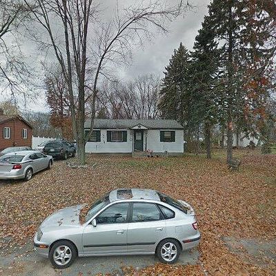 28 Glen Albyn St, Springfield, MA 01104