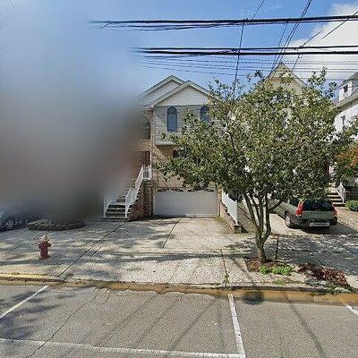 28 W 30 Th St, Bayonne, NJ 07002