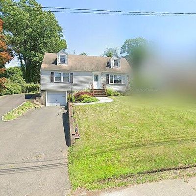 28 Woodlawn Ter, Cedar Grove, NJ 07009