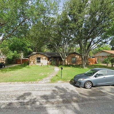 2807 Bois D Arc St, Commerce, TX 75428