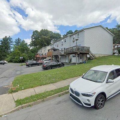 2825 Rhonda Ln, Allentown, PA 18103