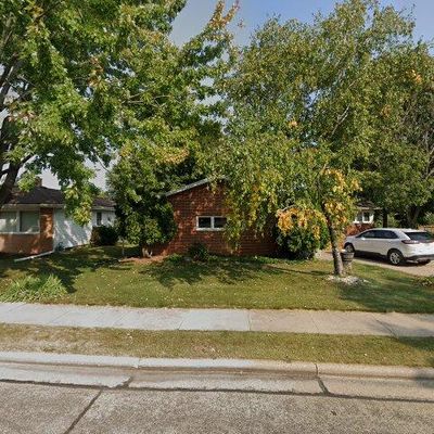 330 S Lark St, Neenah, WI 54956