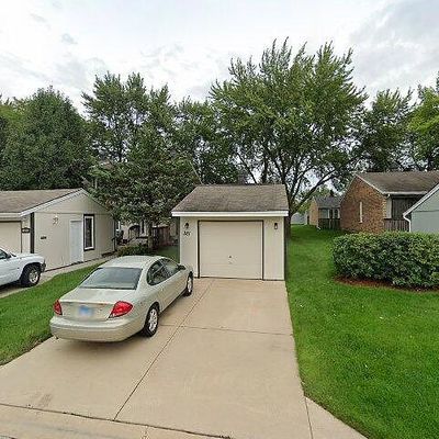 331 Colony Green Dr, Bloomingdale, IL 60108