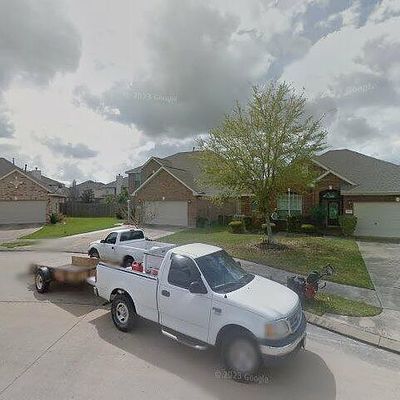 3318 Southmere Ln, Pearland, TX 77584