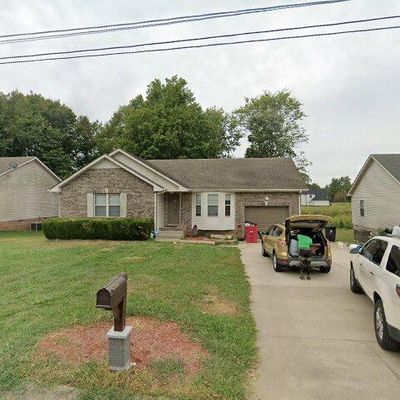 3319 S Senseney Cir, Clarksville, TN 37042