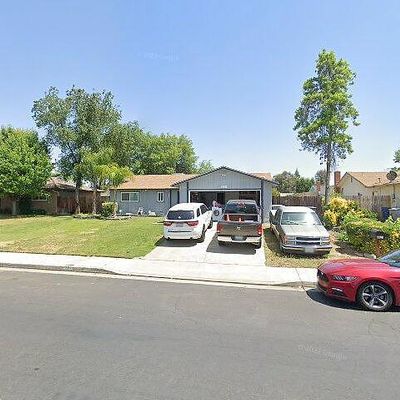 3321 Claremont Ave, Clovis, CA 93611