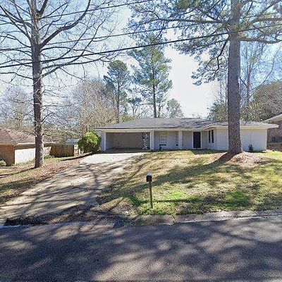 3328 Fleetwood Dr, Jackson, MS 39212