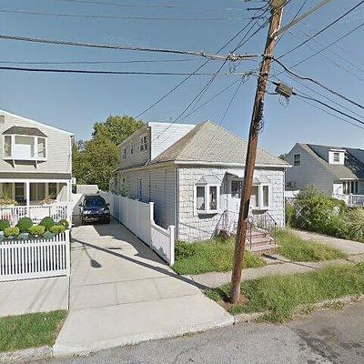 333 Benson Ave, Elmont, NY 11003