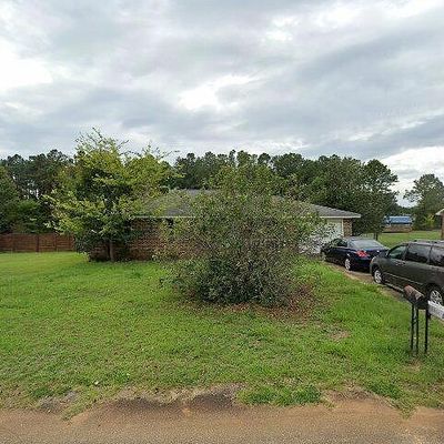 3340 Bluff St, Dalzell, SC 29040