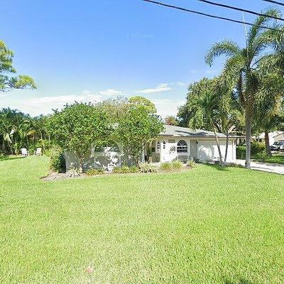 3396 Walnut St Ne, Saint Petersburg, FL 33704