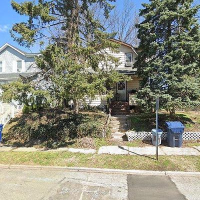 34 Emerald St, Hackensack, NJ 07601