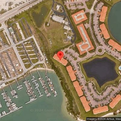 34 Harbour Isle Dr W Ph 2, Fort Pierce, FL 34949