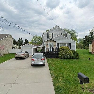 3411 Marquette St Nw, Uniontown, OH 44685