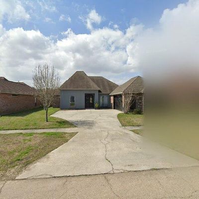 34171 Spring Lake Dr, Walker, LA 70785