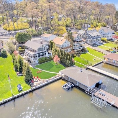 345 Lakeside Blvd, Hopatcong, NJ 07843