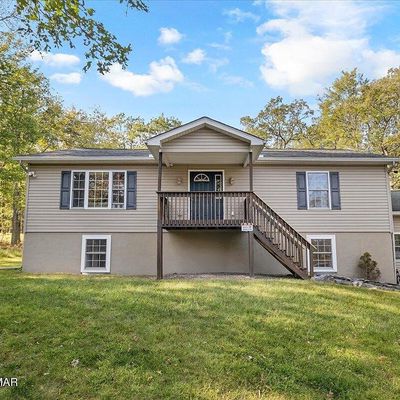 346 Whippoorwill Dr, Bushkill, PA 18324